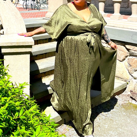 Baltic Born Olive Green Tie Maxi - Picture 2 of 3